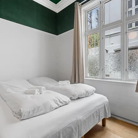 Experience The Luxury Lifestyle 100m From Bryggen!