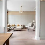 Experience The Luxury Lifestyle 100m From Bryggen!