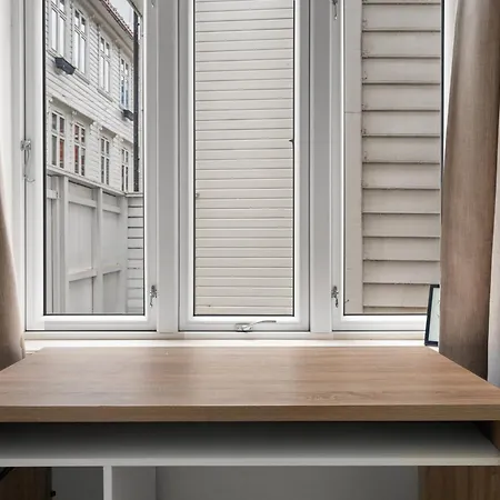 Experience The Luxury Lifestyle 100m From Bryggen! Leilighet Bergen