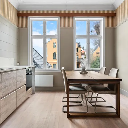 Experience The Luxury Lifestyle 100m From Bryggen! 卑爾根