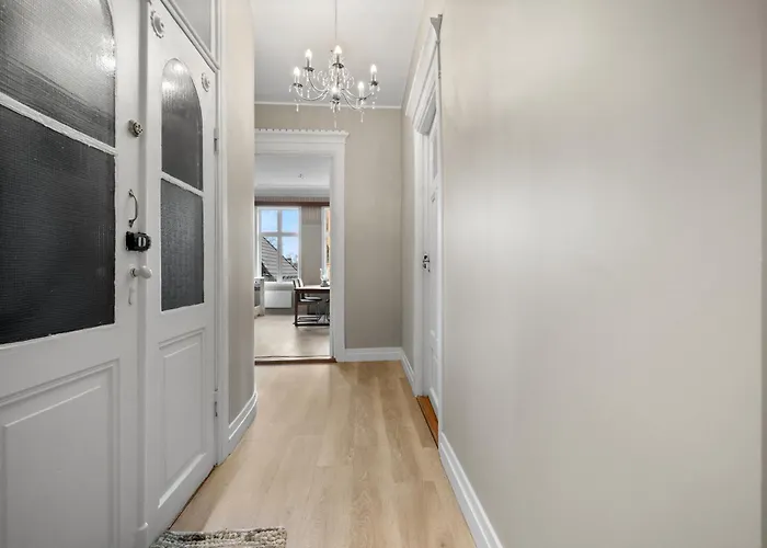 Experience The Luxury Lifestyle 100m From Bryggen! Leilighet